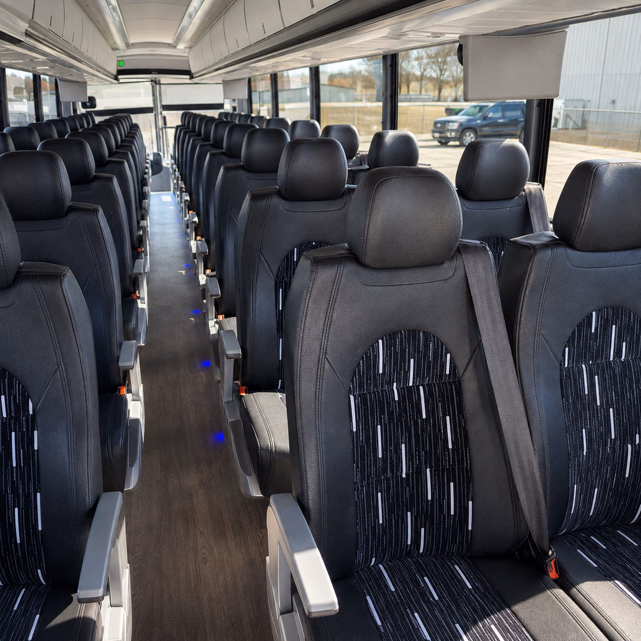 charter bus runs between harlingen and joint base san antonio