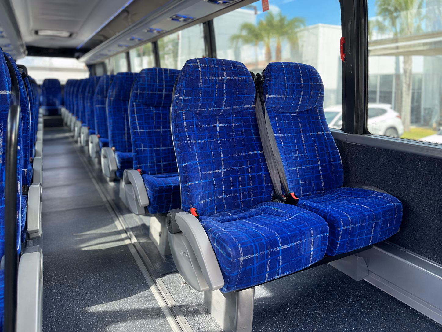 charter buses to the fredericksburg wine trail and texas hill country